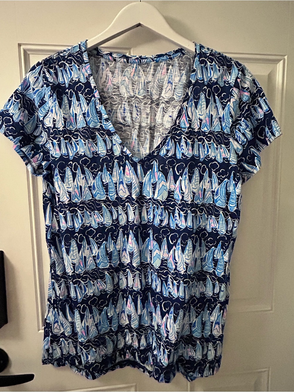 Lilly Pulitzer Navy Blue Sailboat Print V-Neck Tee